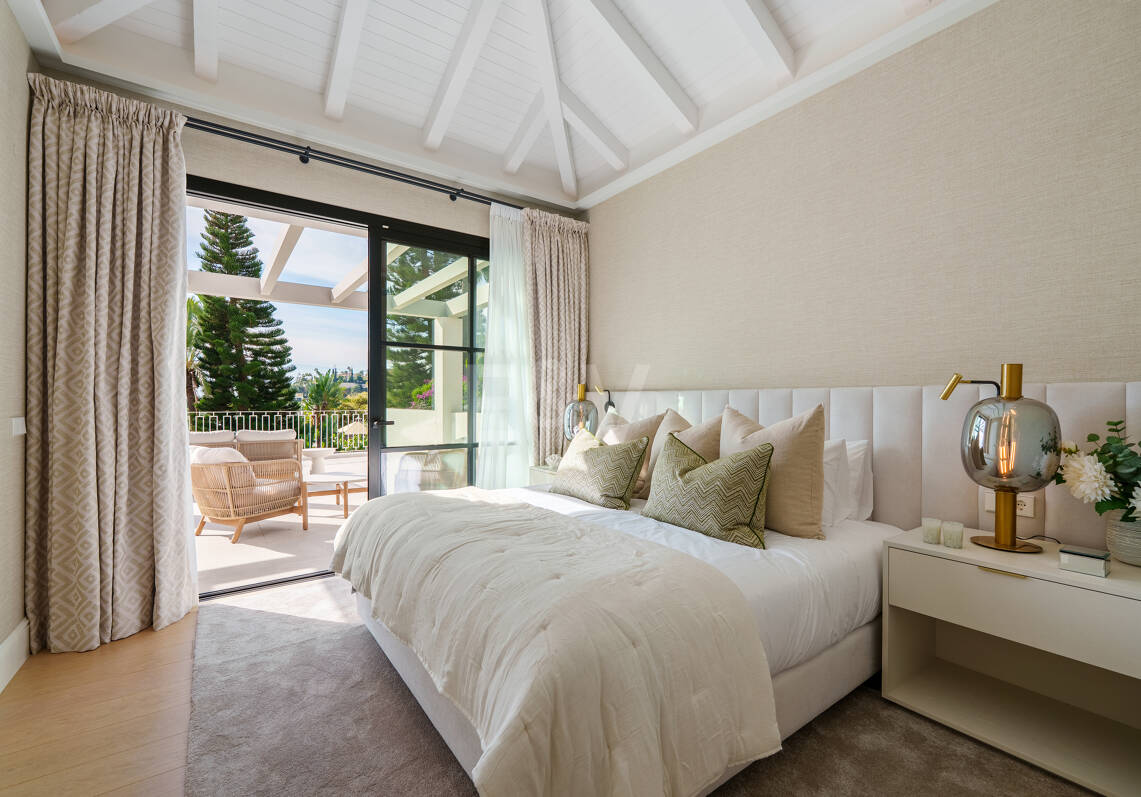 Villa de estilo Mediterránea muy refinado con vistas panorámicas al mar en El Herrojo, La Quinta