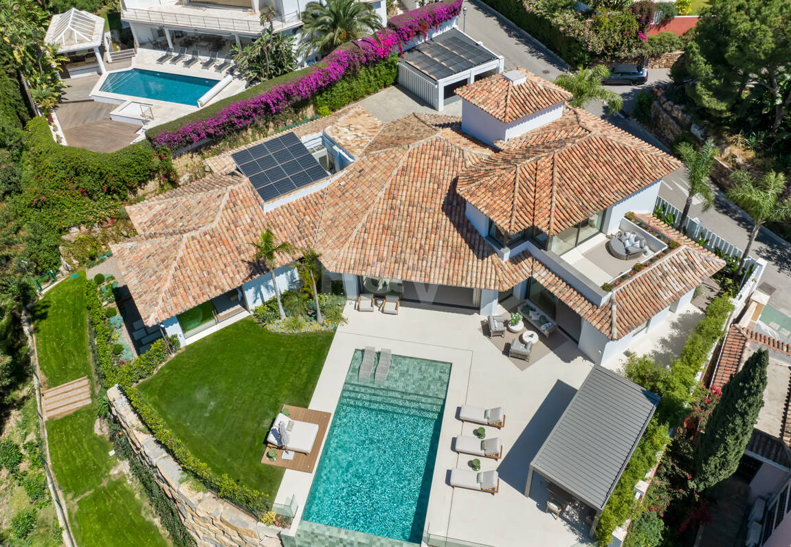 Utsökt villa med öppen havsutsikt