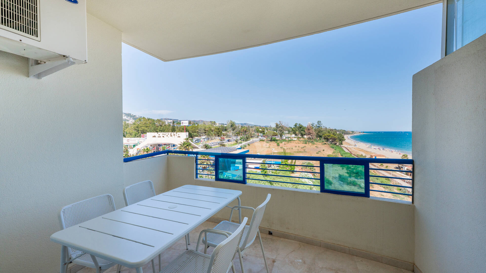 Apartment am Strand mit Meerblick in Banana Beach, Marbella