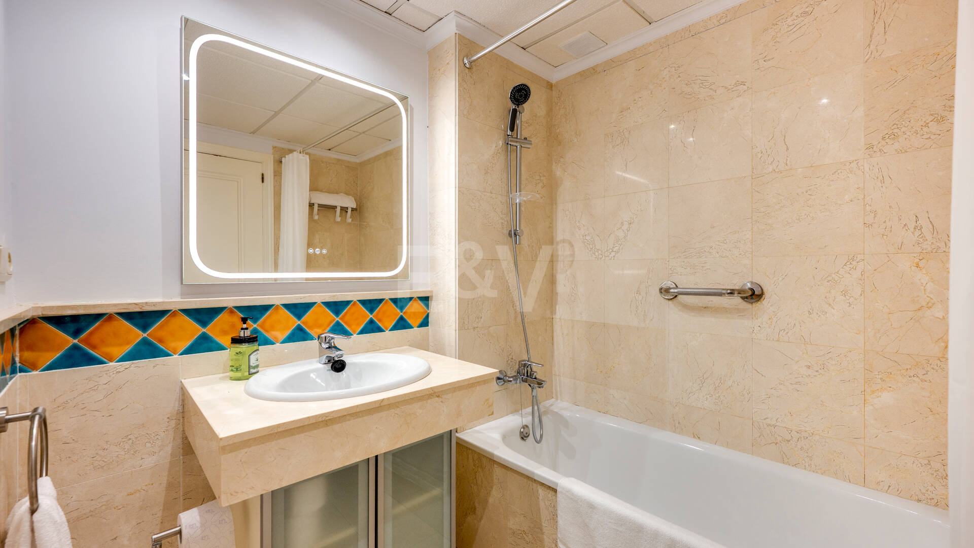 Apartment am Strand mit Meerblick in Banana Beach, Marbella