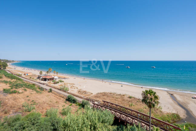 Apartment am Strand mit Meerblick in Banana Beach, Marbella