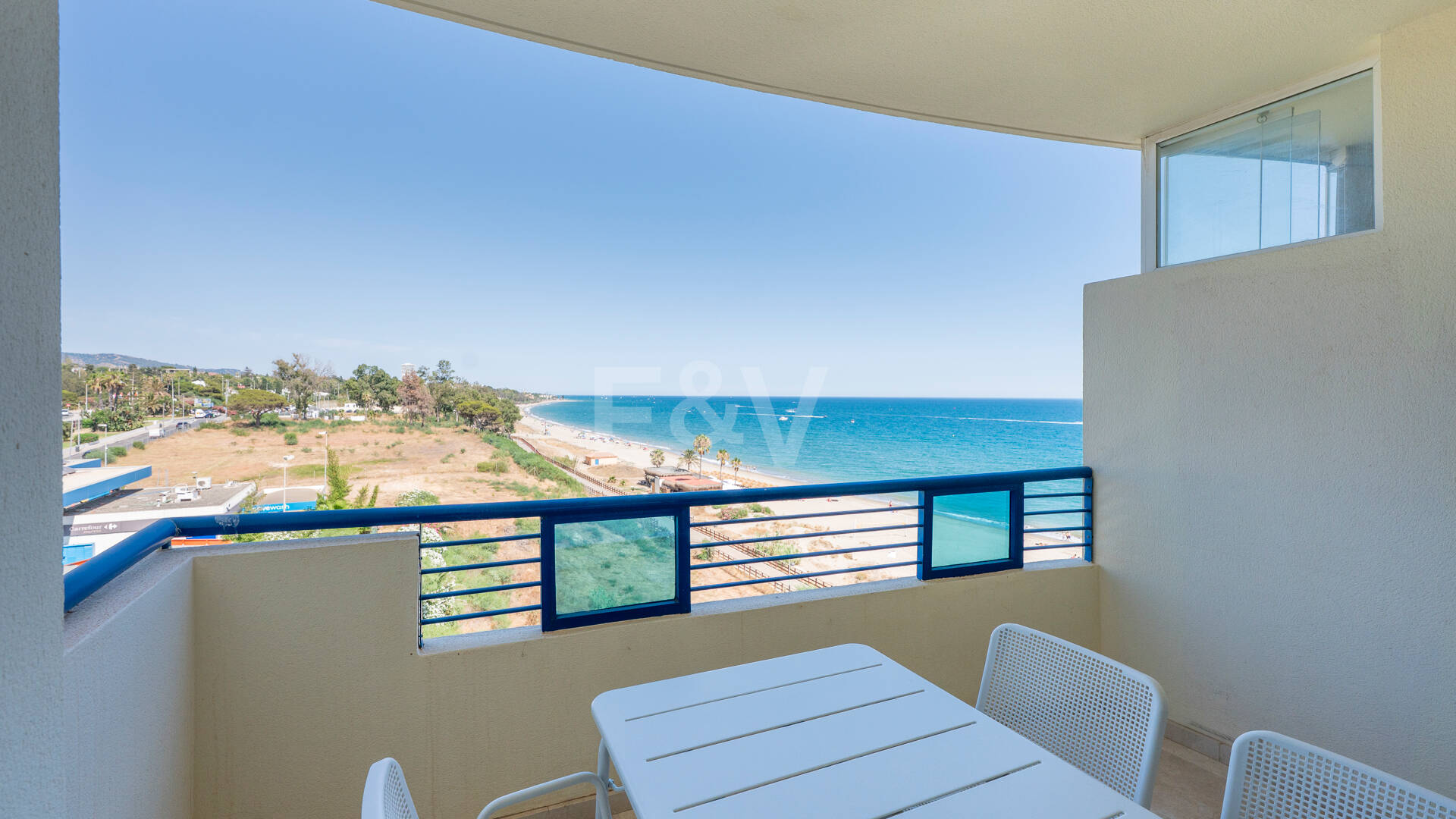 Apartment am Strand mit Meerblick in Banana Beach, Marbella