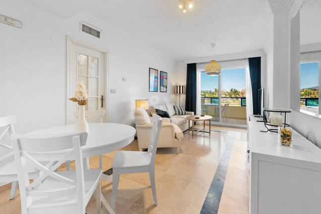 Apartment am Strand mit Meerblick in Banana Beach, Marbella