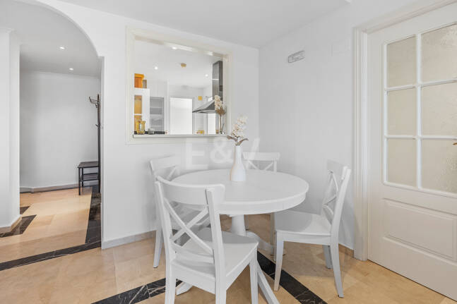 Apartment am Strand mit Meerblick in Banana Beach, Marbella