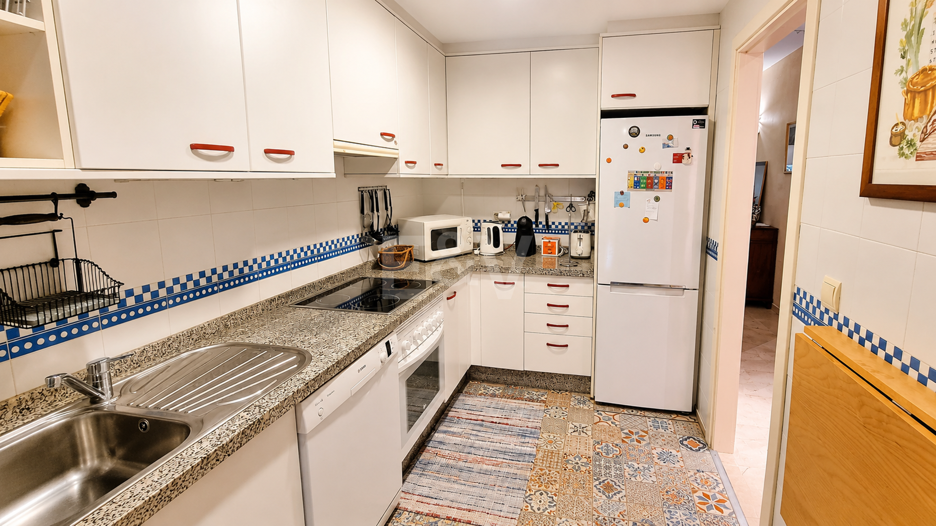 Alicate Playa Frontline Beach groundfloor apartment in el Rosario available for Long Term Rental