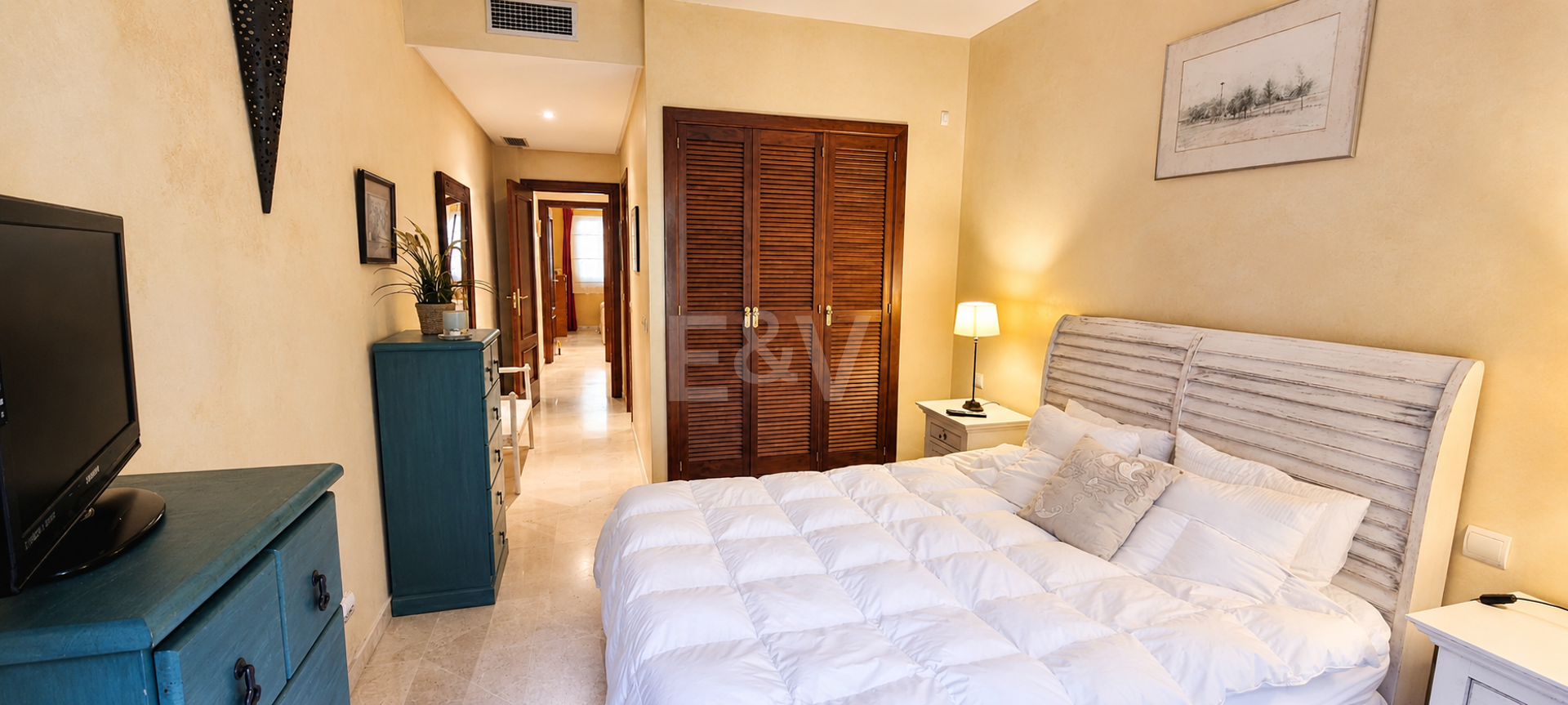 Alicate Playa Frontline Beach groundfloor apartment in el Rosario available for Long Term Rental
