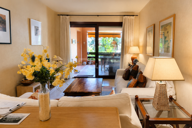 Alicate Playa Frontline Beach groundfloor apartment in el Rosario available for Long Term Rental