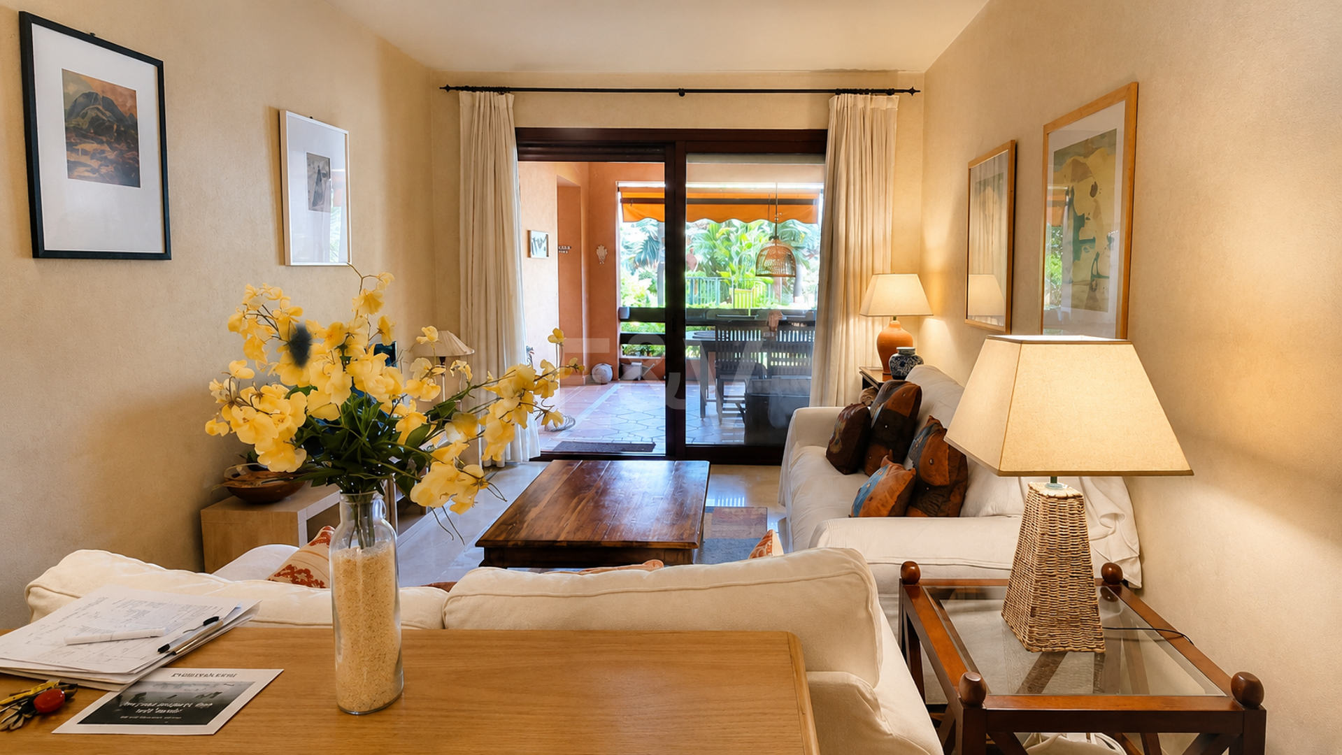 Alicate Playa Frontline Beach groundfloor apartment in el Rosario available for Long Term Rental