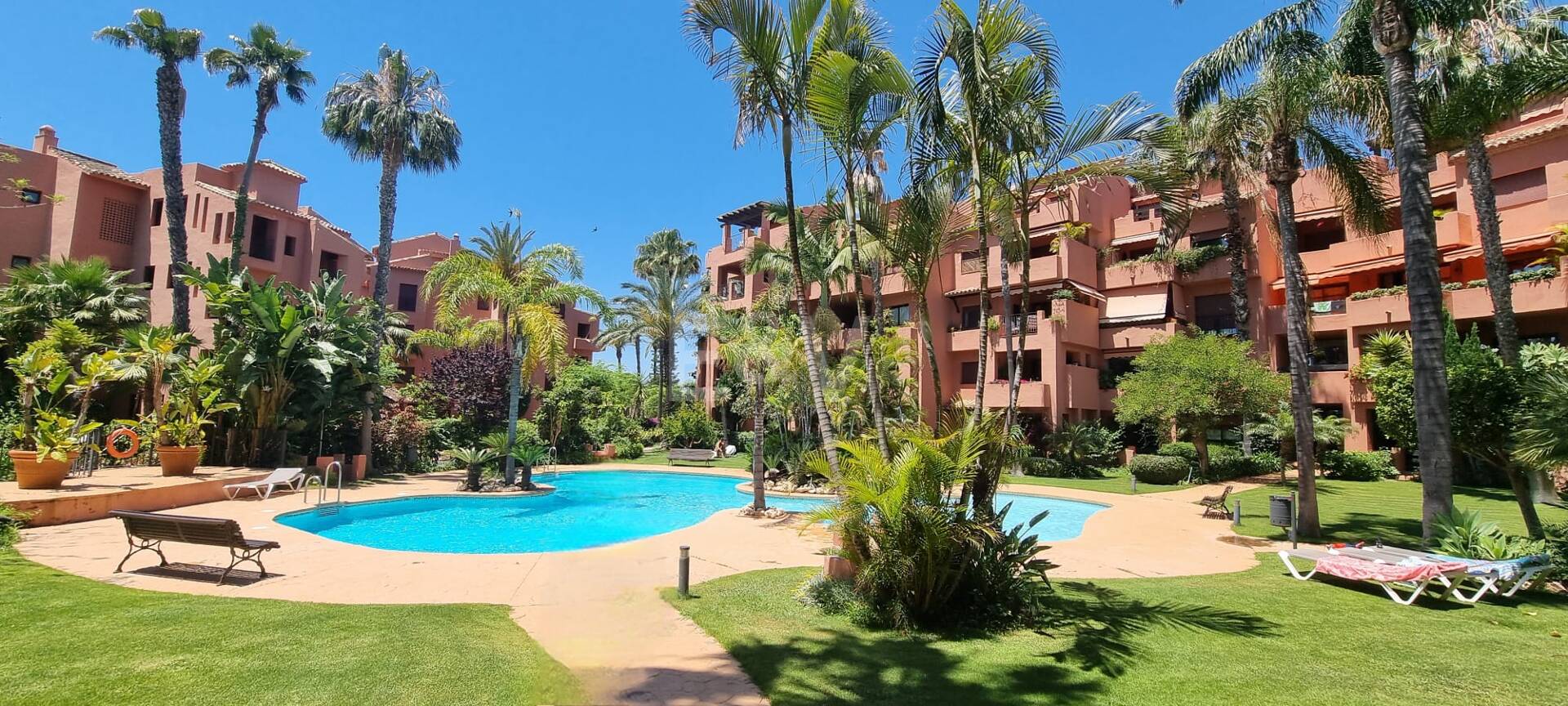 Appartement rez de chaussée à louer en Marbella Golden Mile, Marbella (Toutes les zones)