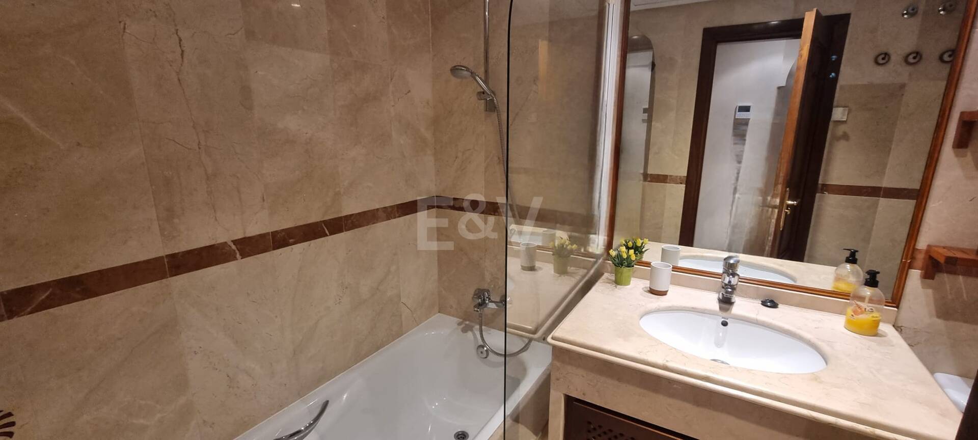 Appartement rez de chaussée à louer en Marbella Golden Mile, Marbella (Toutes les zones)