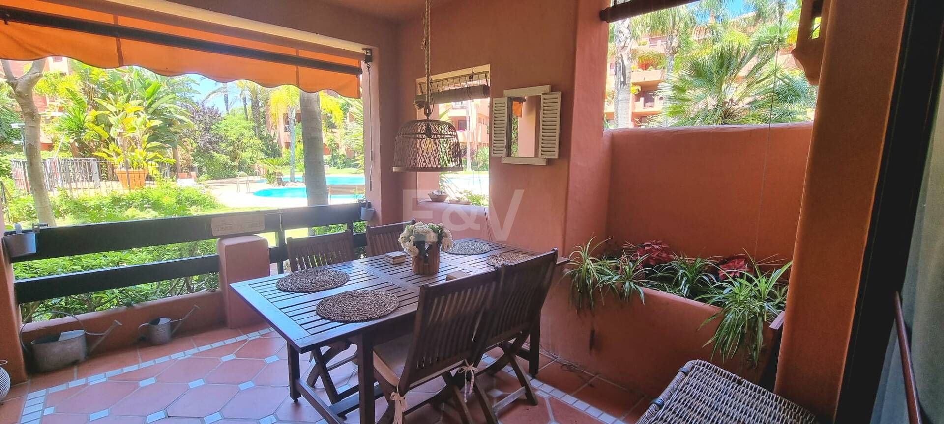 Appartement rez de chaussée à louer en Marbella Golden Mile, Marbella (Toutes les zones)