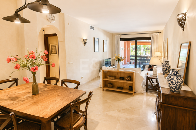 Alicate Playa Frontline Beach groundfloor apartment in el Rosario available for Long Term Rental