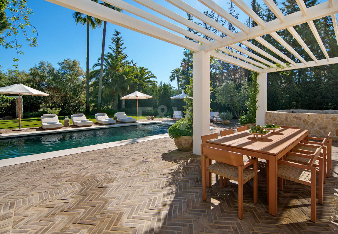 Nglish Stylowe Contemporary Frontline Golf Villa w Las Brisas