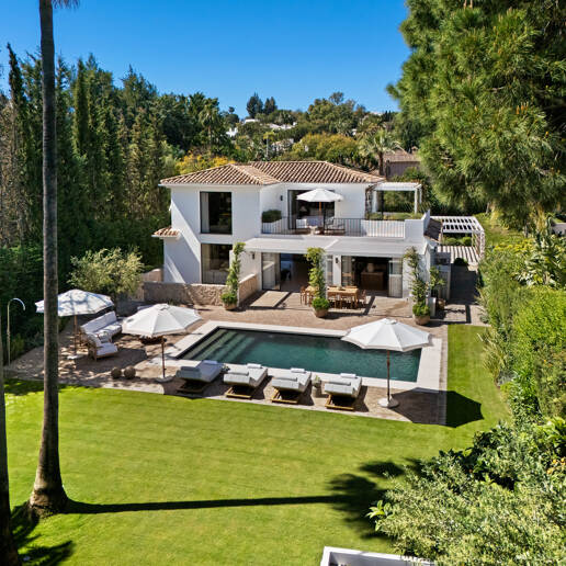 Nglish Stylowe Contemporary Frontline Golf Villa w Las Brisas