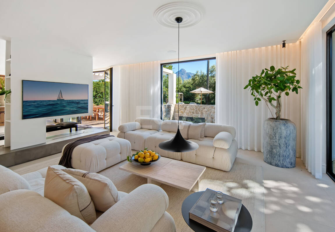 Nglish Stylowe Contemporary Frontline Golf Villa w Las Brisas