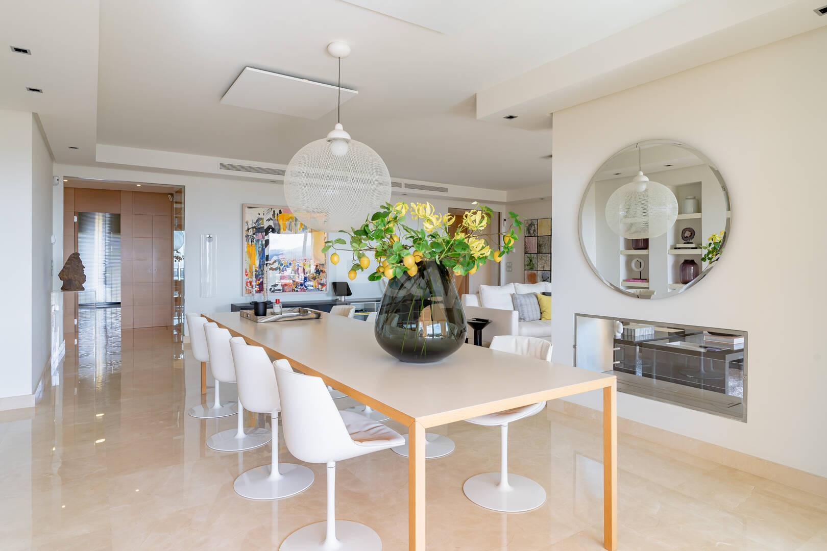 Elegante residencia de 3 dormitorios con vistas abiertas al mar