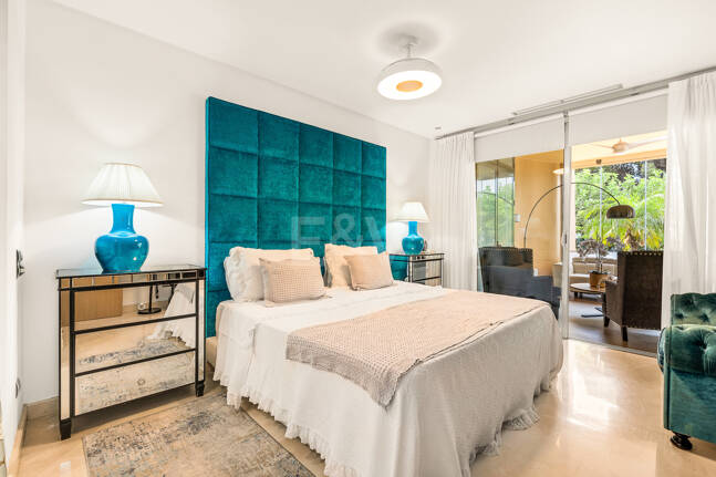 Elegantes Gartenapartment im Mansion Club an Marbellas Goldener Meile