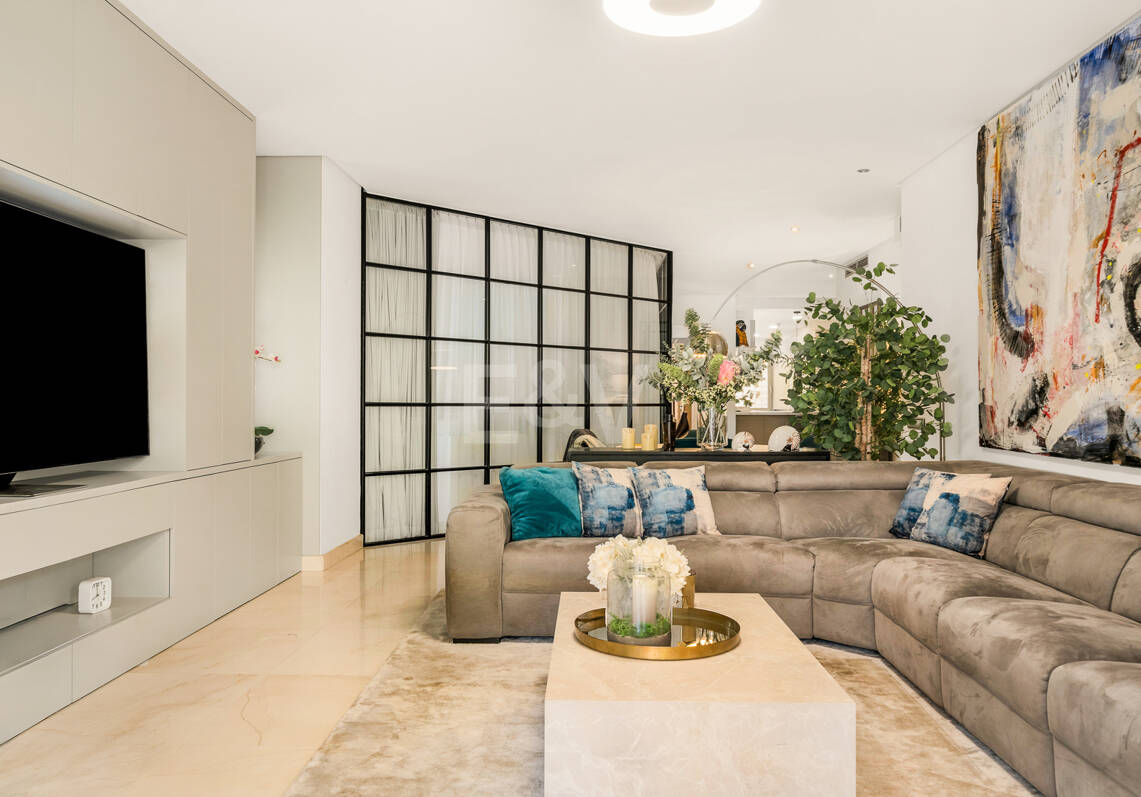Elegant Garden Apartment In Mansion Club On Marbella’s Golden Mile