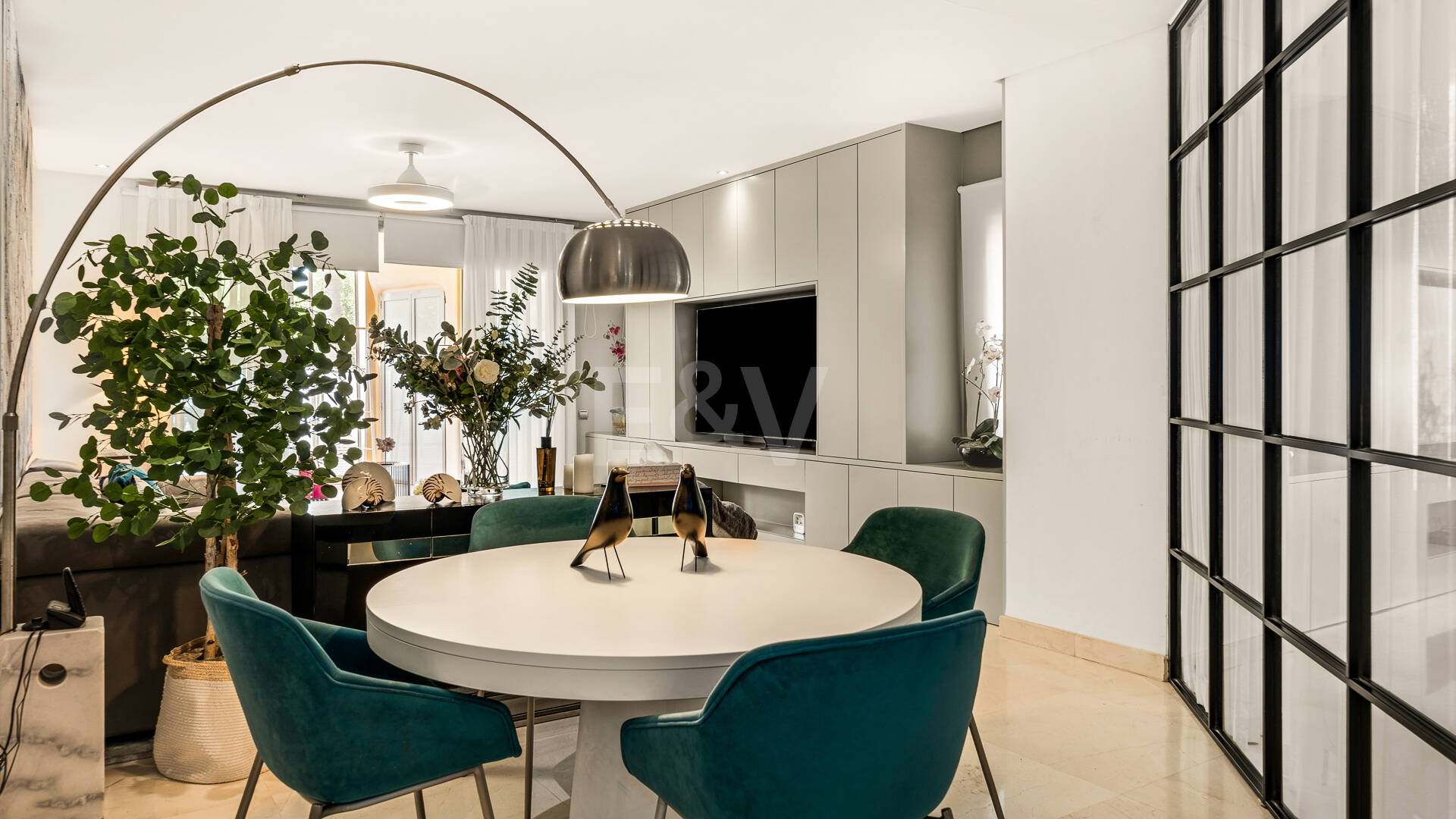Elegantes Gartenapartment im Mansion Club an Marbellas Goldener Meile