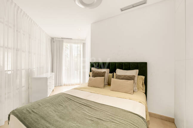 Elegantes Gartenapartment im Mansion Club an Marbellas Goldener Meile