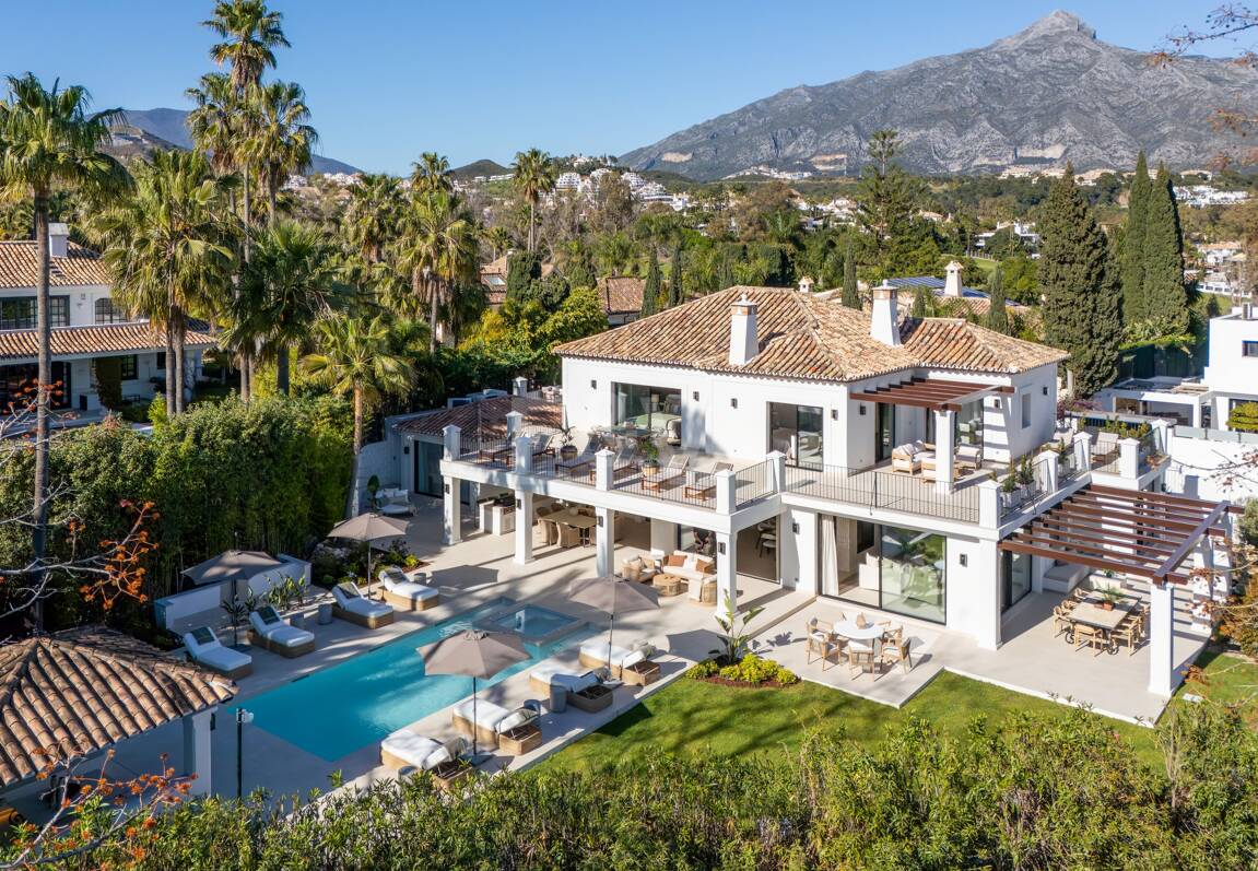 Villa till salu i Nueva Andalucia, Marbella
