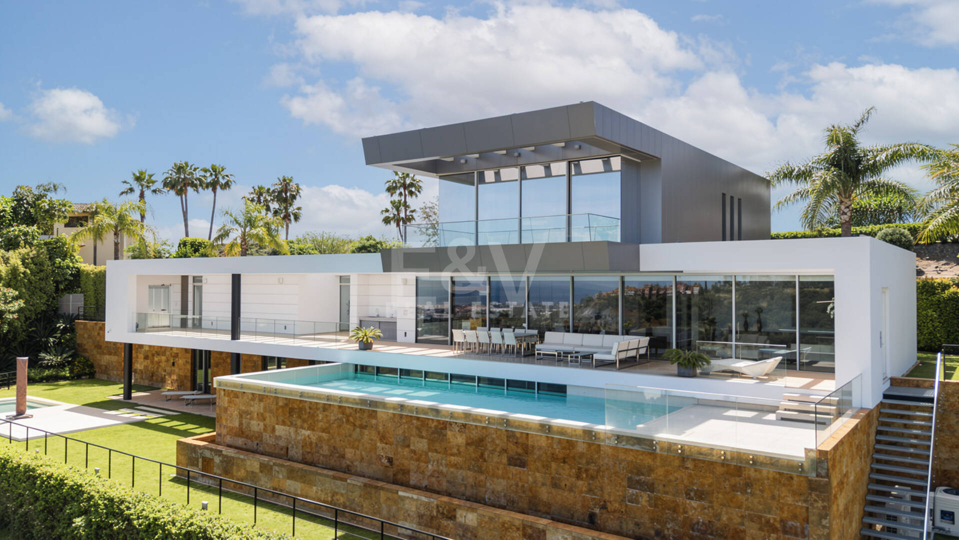 Zeitgenössische Villa mit Panoramablick in Los Arqueros