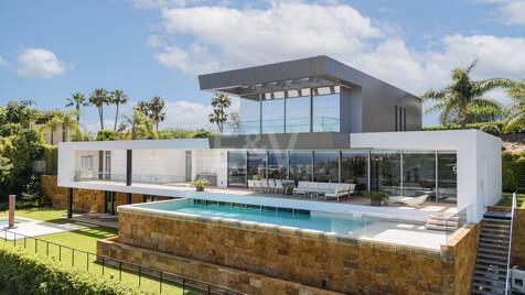 Zeitgenössische Villa mit Panoramablick in Los Arqueros