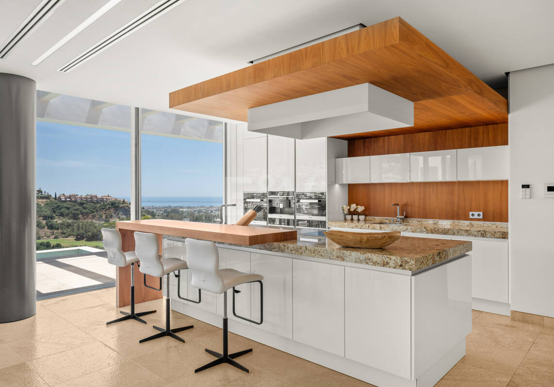 Contemporary Villa with Panoramic Views in Los Arqueros