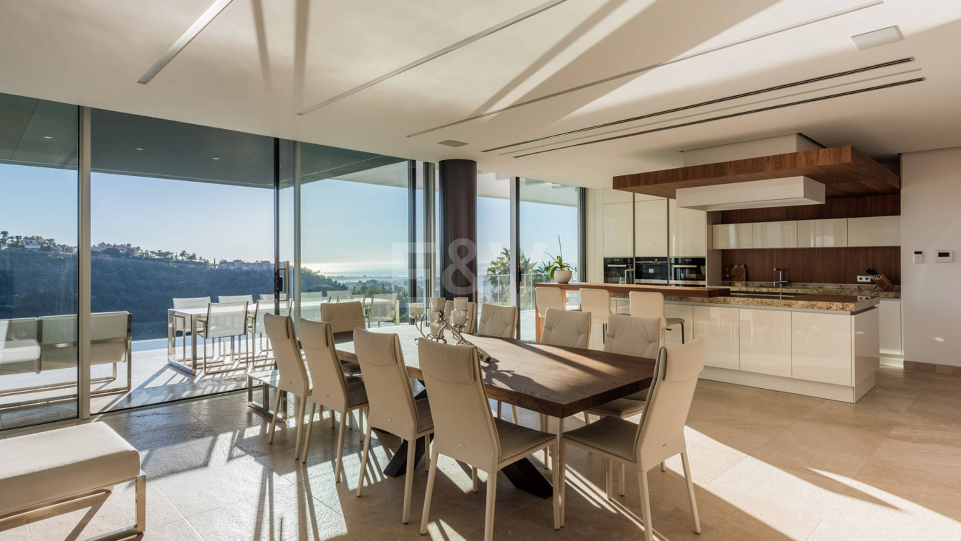 Zeitgenössische Villa mit Panoramablick in Los Arqueros