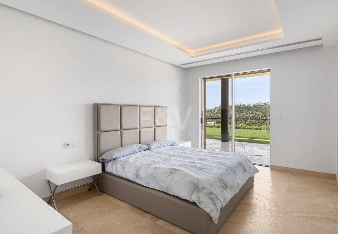 Zeitgenössische Villa mit Panoramablick in Los Arqueros