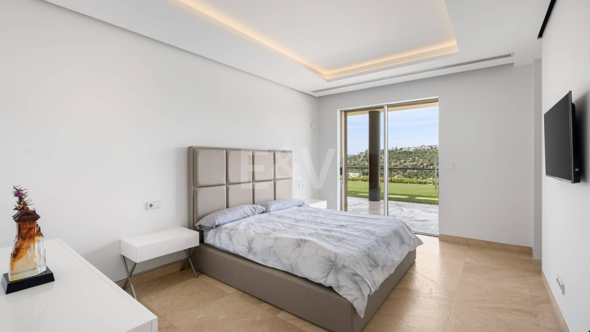 Zeitgenössische Villa mit Panoramablick in Los Arqueros