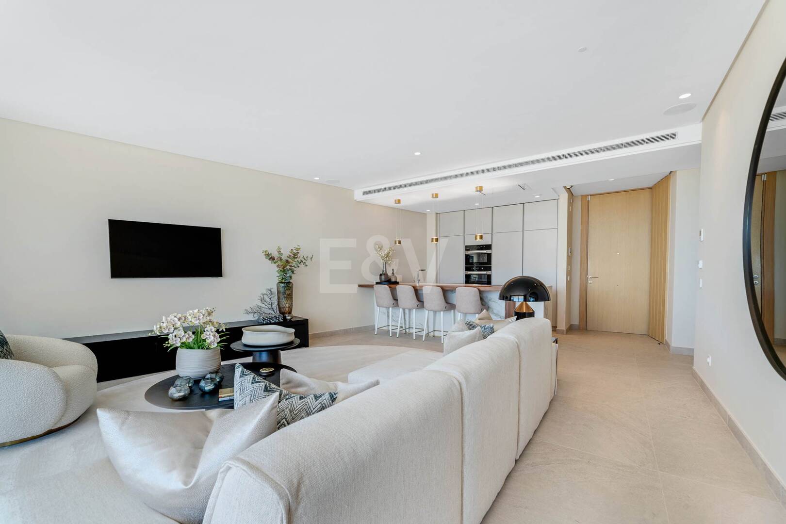 Magnificent Ground-Floor apartment in La Quinta with panoramic sea & mountain views
