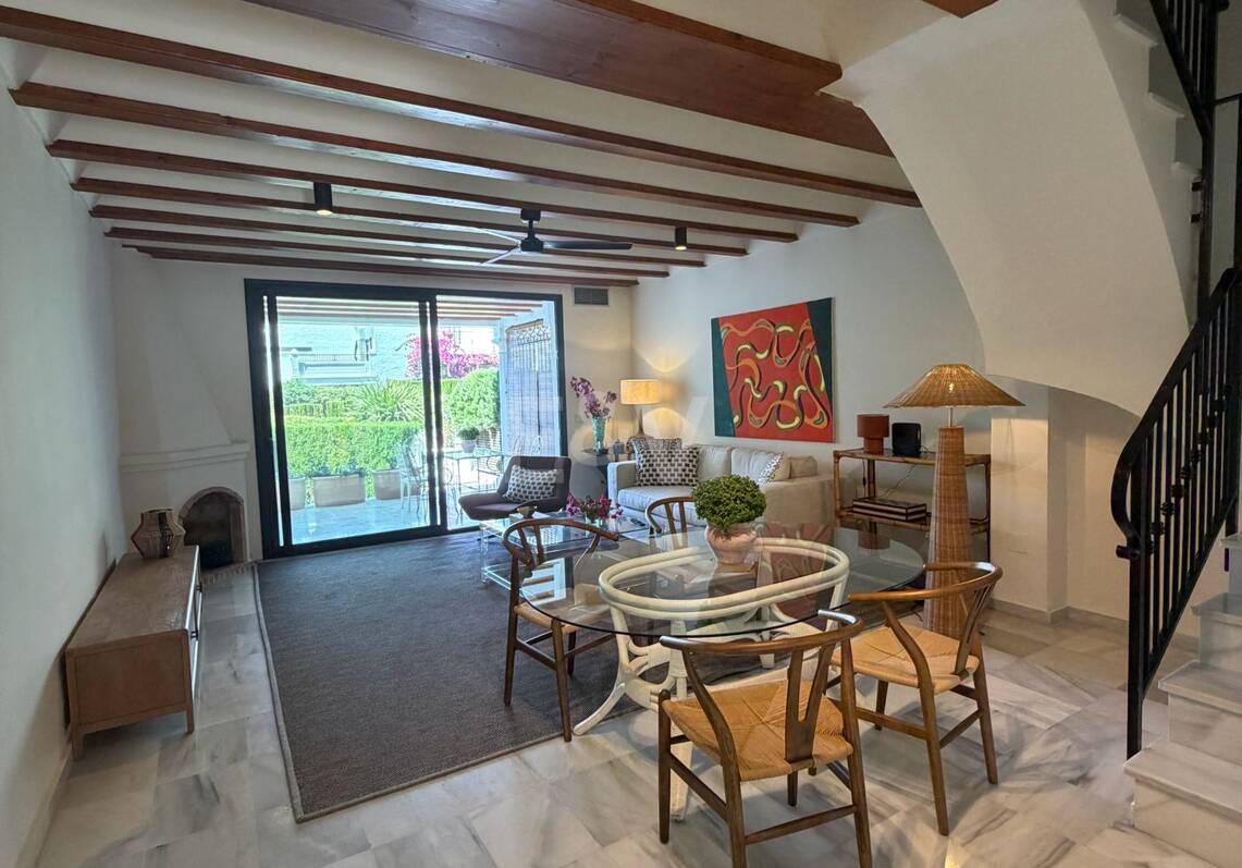 Andalusian charm in Nagüeles, Peaceful Garden Townhouse on Marbella's Golden Mile