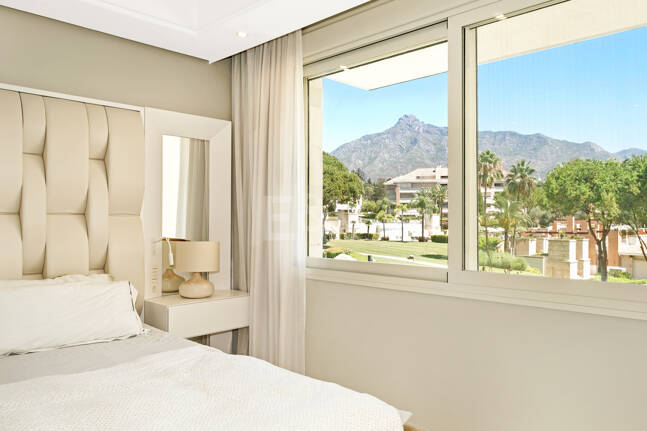 Apartment in Prestigious La Trinidad with Stunning La Concha Views