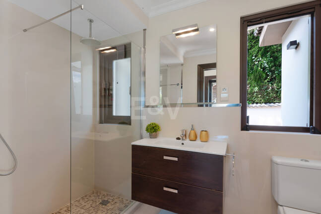 Scandinavian Charm Meets Mediterranean Living – Elegant Sustainable Family Villa in Elviria