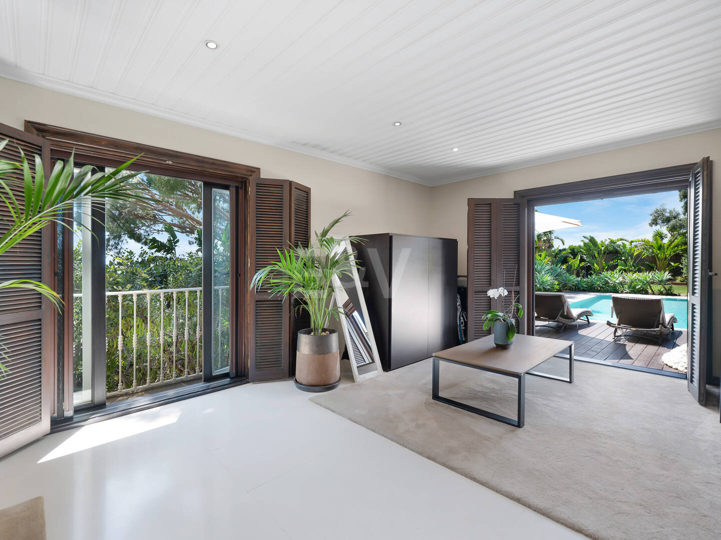 Scandinavian Charm Meets Mediterranean Living – Elegant Sustainable Family Villa in Elviria