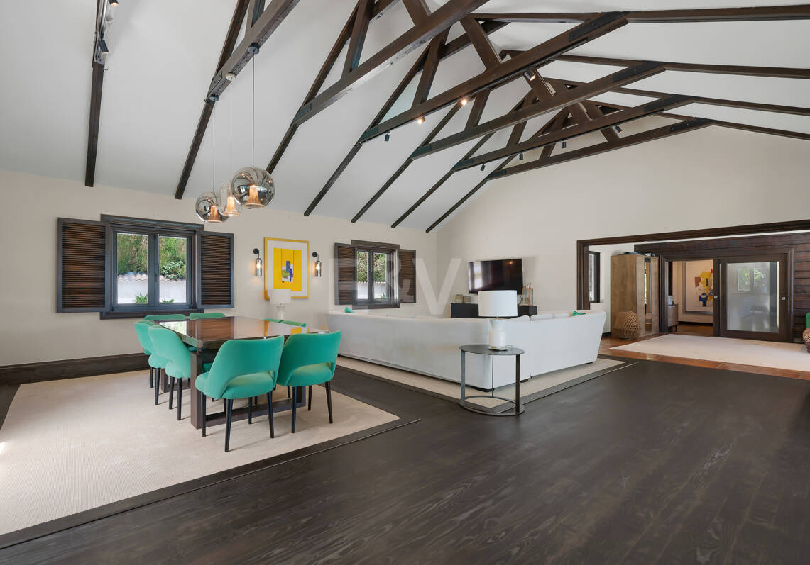 Scandinavian Charm Meets Mediterranean Living – Elegant Sustainable Family Villa in Elviria