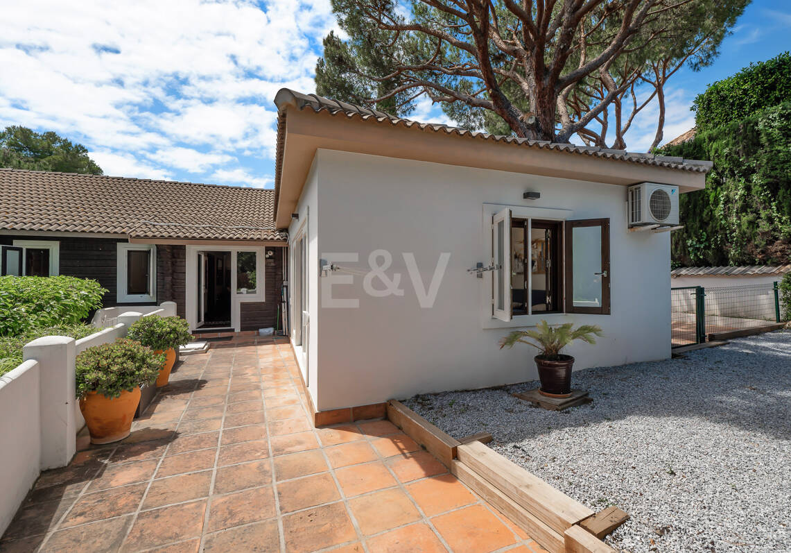 Scandinavian Charm Meets Mediterranean Living – Elegant Sustainable Family Villa in Elviria