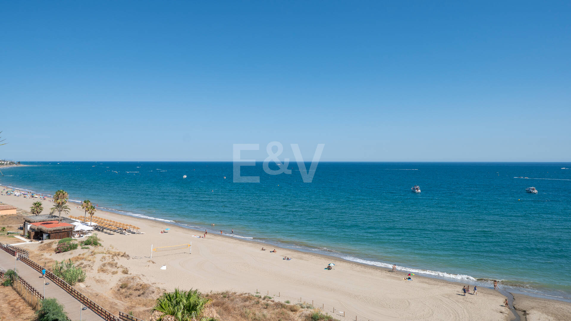 Unmöblierte Wohnung mit Meerblick direkt am Strand von Marbella