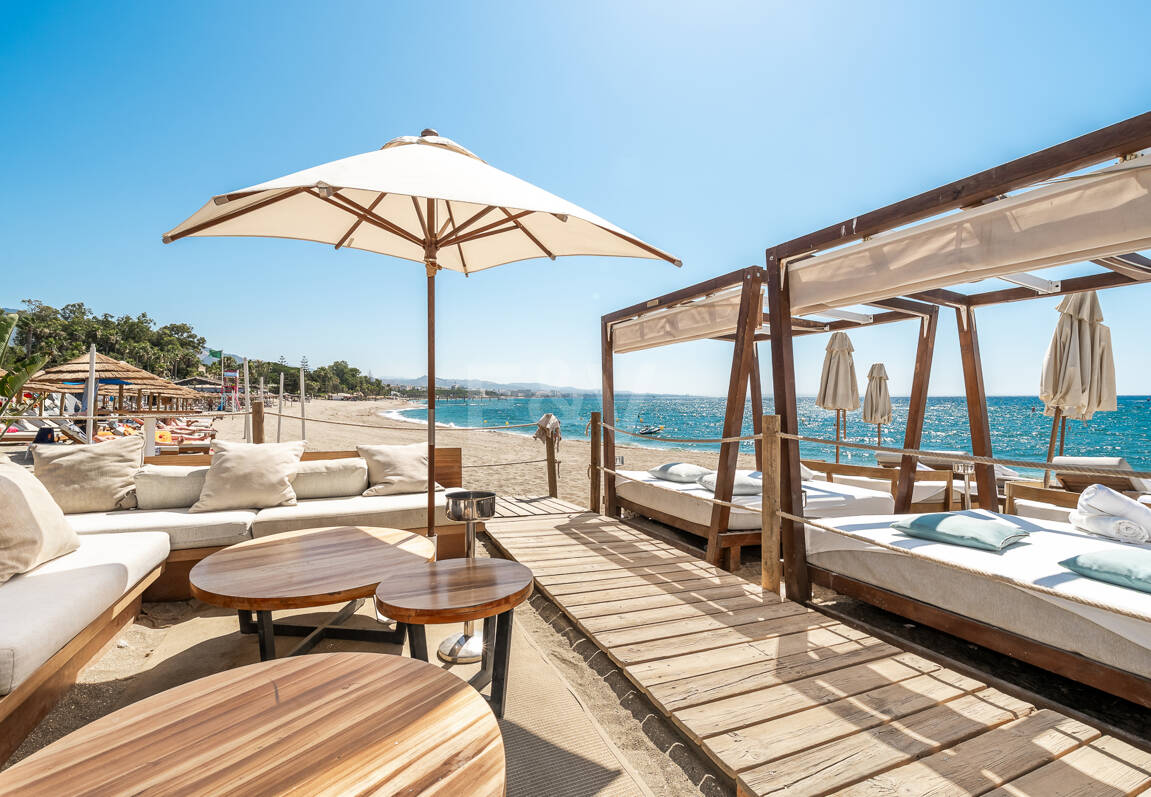Elegante apartamento en el corazón de Puente Romano Beach Resort