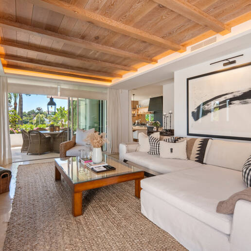 Elegante apartamento en el corazón de Puente Romano Beach Resort