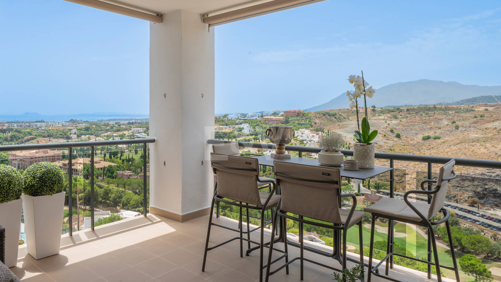 Apartamento en Flamingos Golf con vistas al mar y al golf