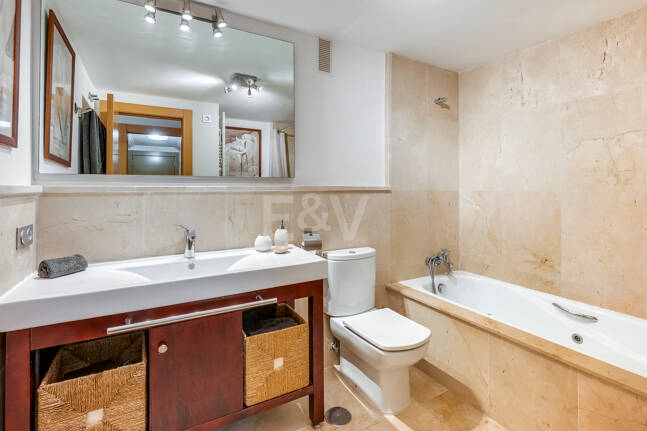 Apartamento en Flamingos Golf con vistas al mar y al golf