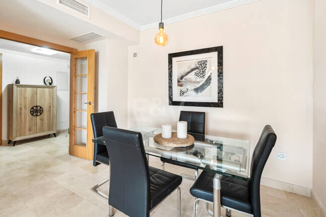 Apartamento en Flamingos Golf con vistas al mar y al golf