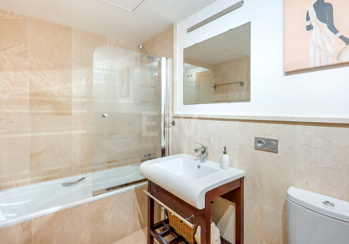 Apartment in Flamingos Golf with Panoramic Sea Views
