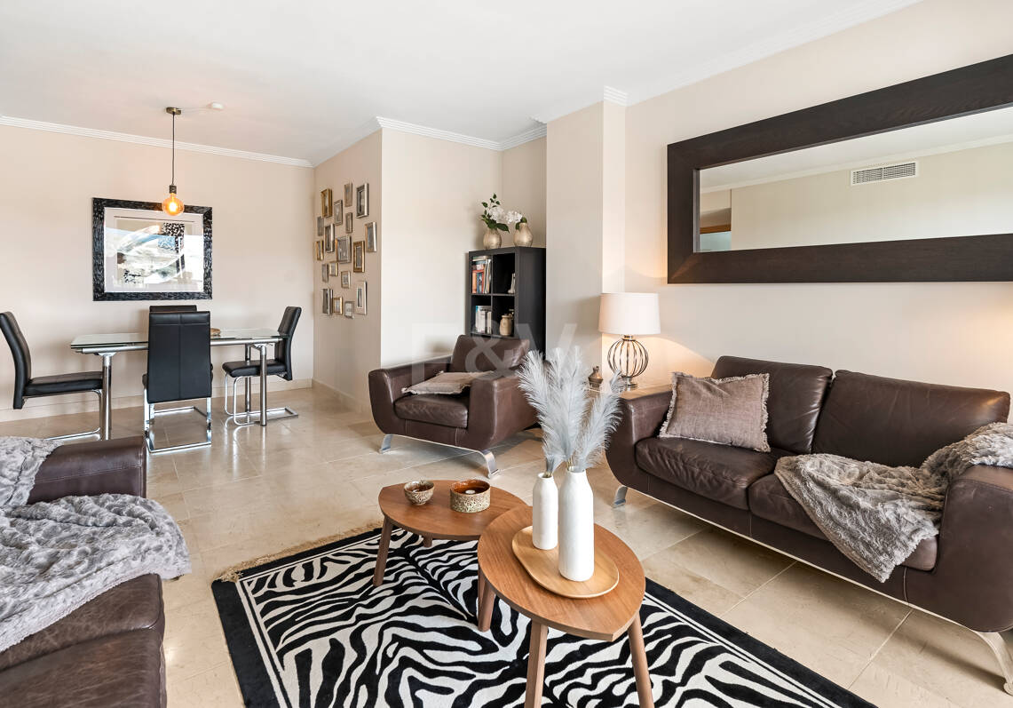 Apartment in Flamingos Golf with Panoramic Sea Views