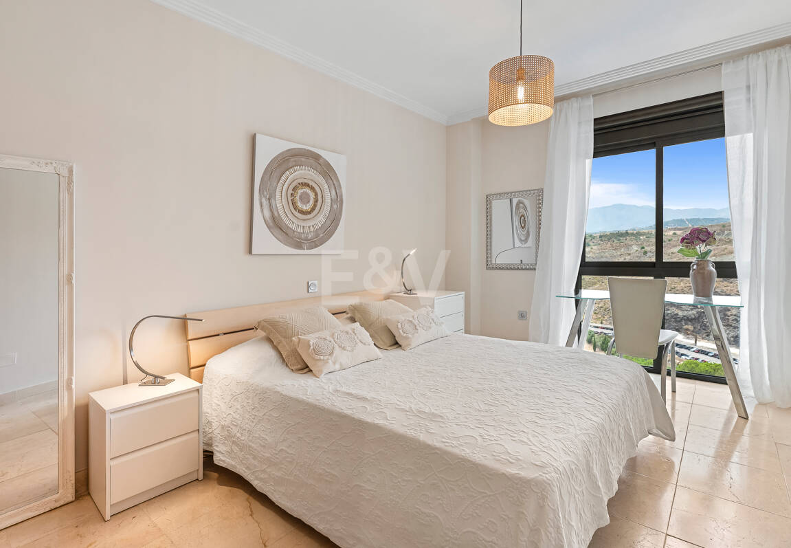 Apartamento en Flamingos Golf con vistas al mar y al golf