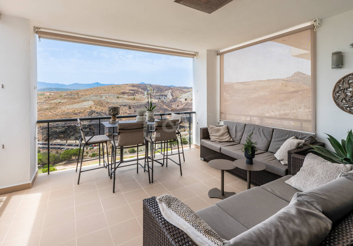 Apartment in Flamingos Golf with Panoramic Sea Views