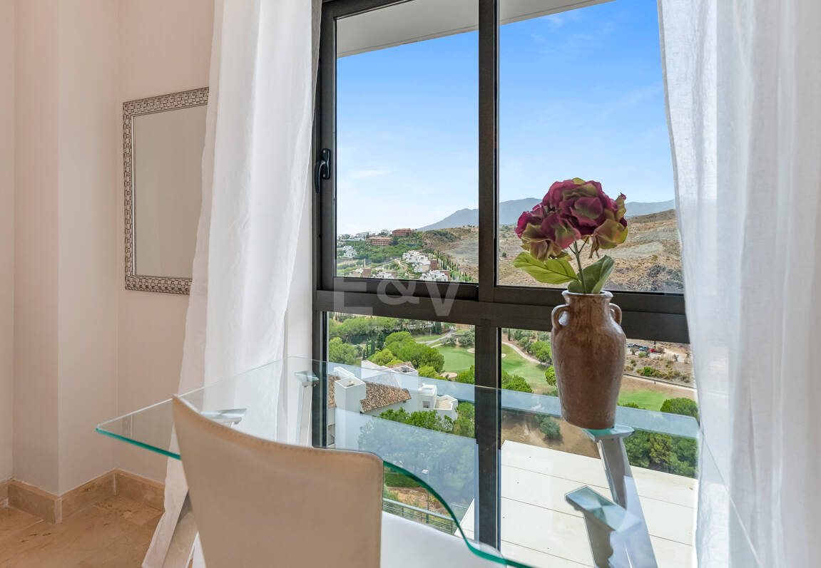 Apartamento en Flamingos Golf con vistas al mar y al golf