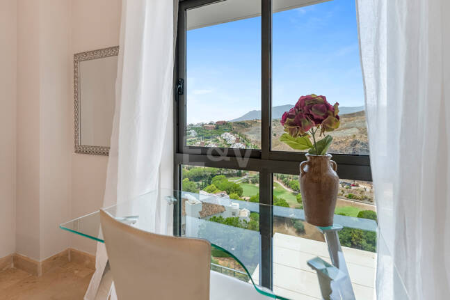Apartamento en Flamingos Golf con vistas al mar y al golf
